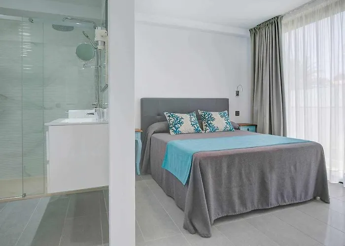 Two Dreams Luxury Villa